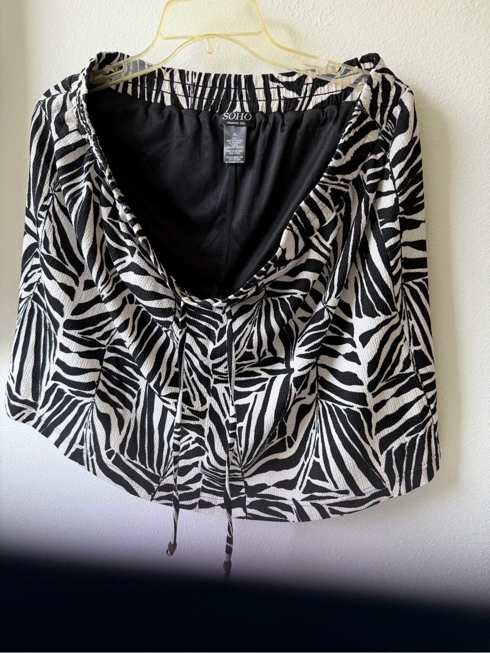 Soho Black & White Women's Skort